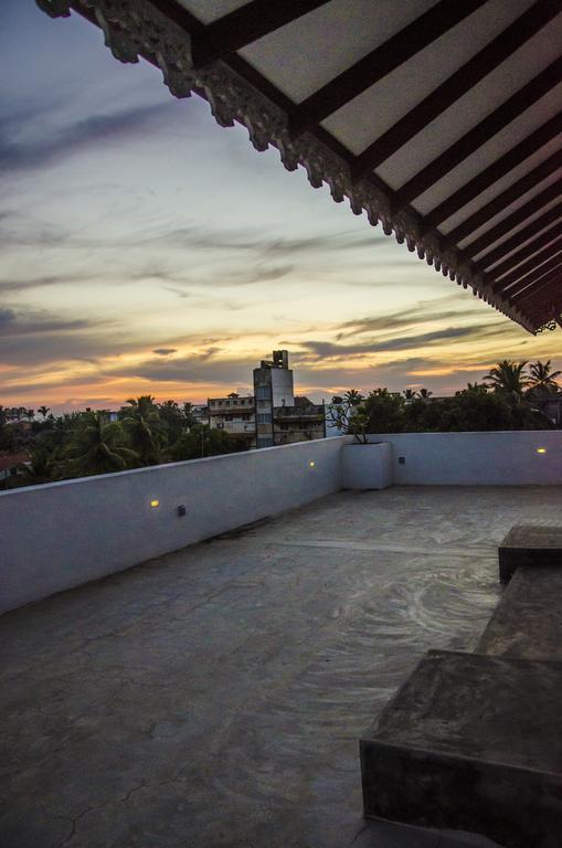 Binnacle Negombo Exterior foto