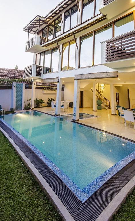 Binnacle Negombo Exterior foto