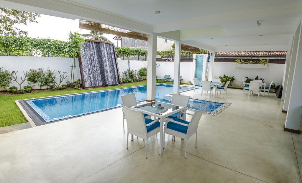 Binnacle Negombo Exterior foto