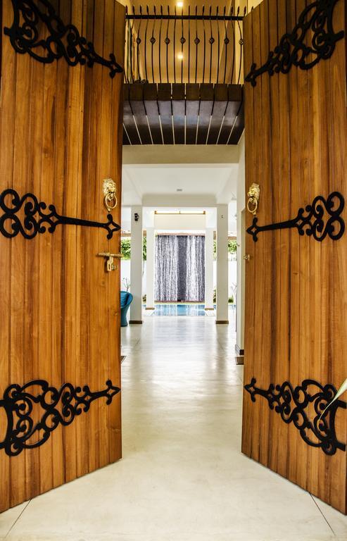 Binnacle Negombo Exterior foto
