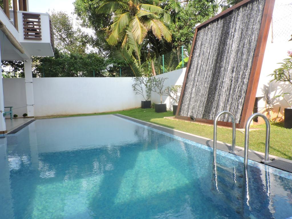 Binnacle Negombo Exterior foto