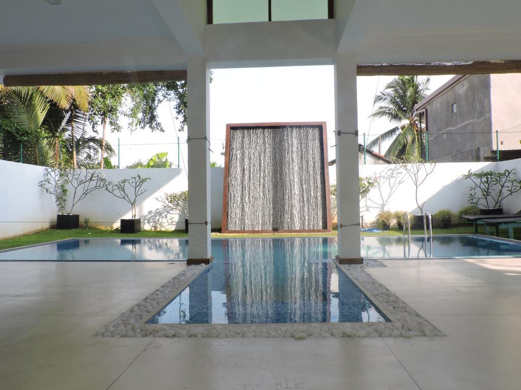 Binnacle Negombo Exterior foto