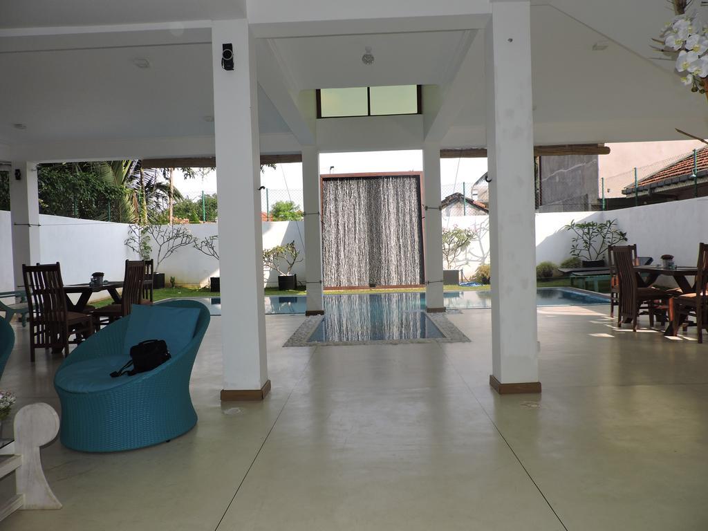 Binnacle Negombo Exterior foto
